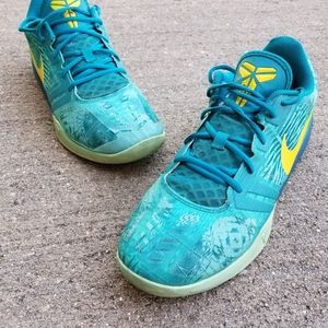 Nike Air KB Mentality II Basketball Shoes